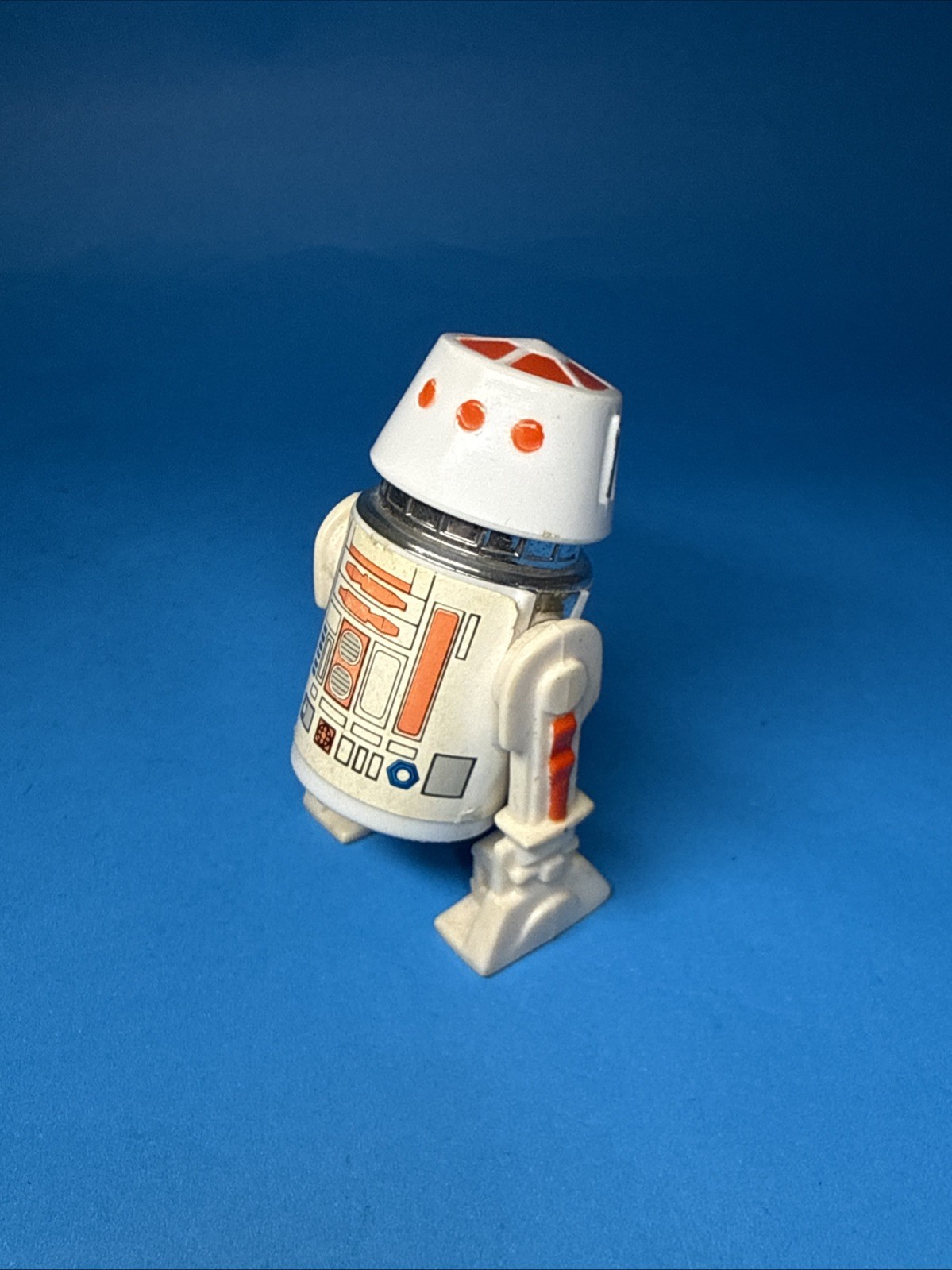 R5-D4 (Arfive-Defour) sold