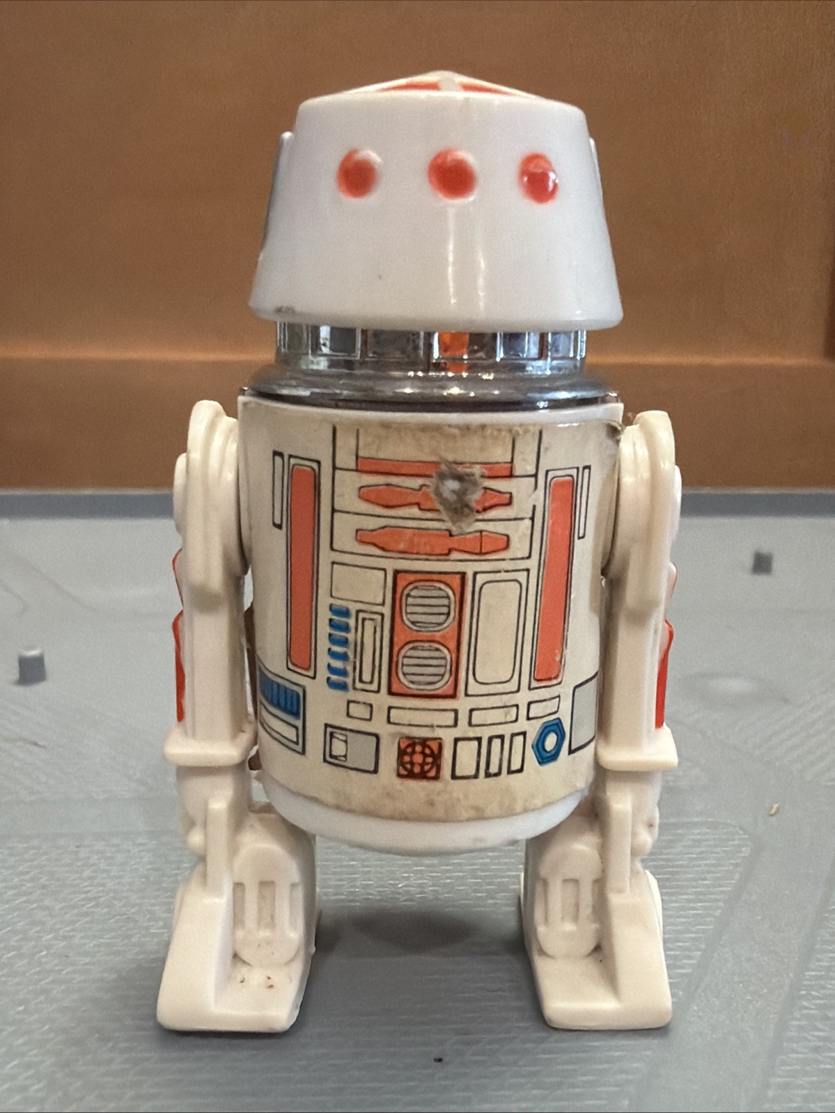 R5-D4 (Arfive-Defour) sold