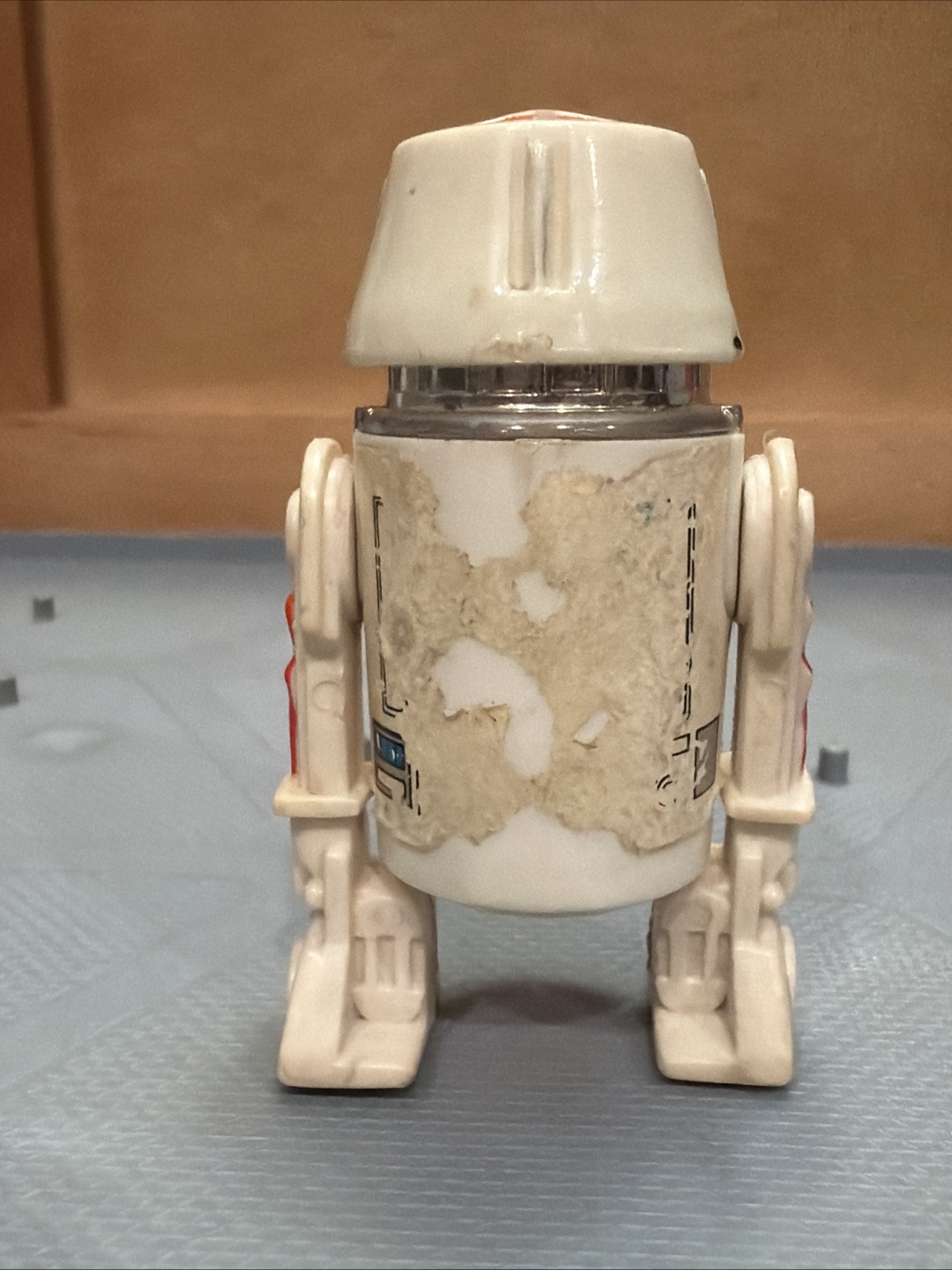 R5-D4 (Arfive-Defour) sold