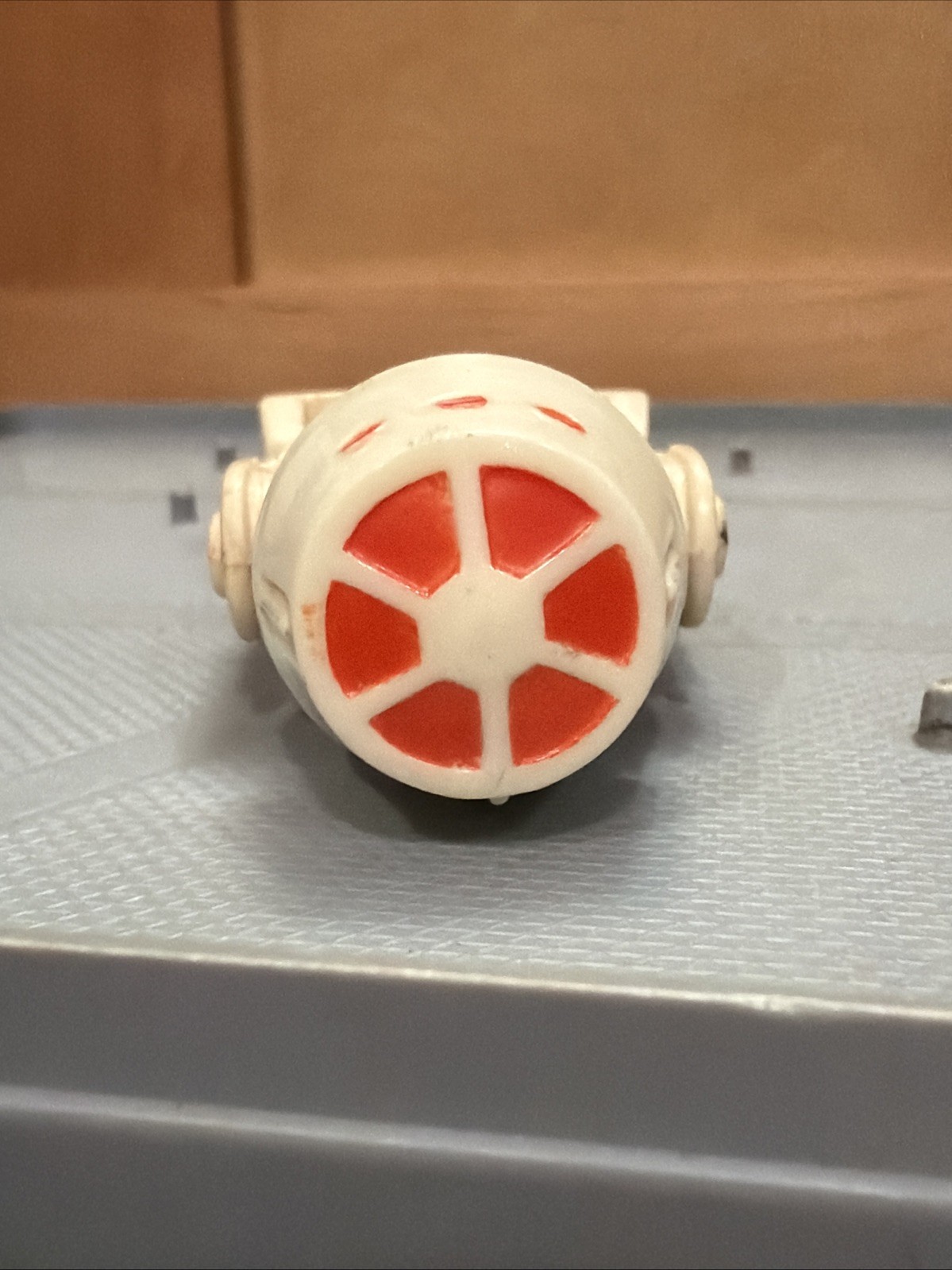 R5-D4 (Arfive-Defour) sold
