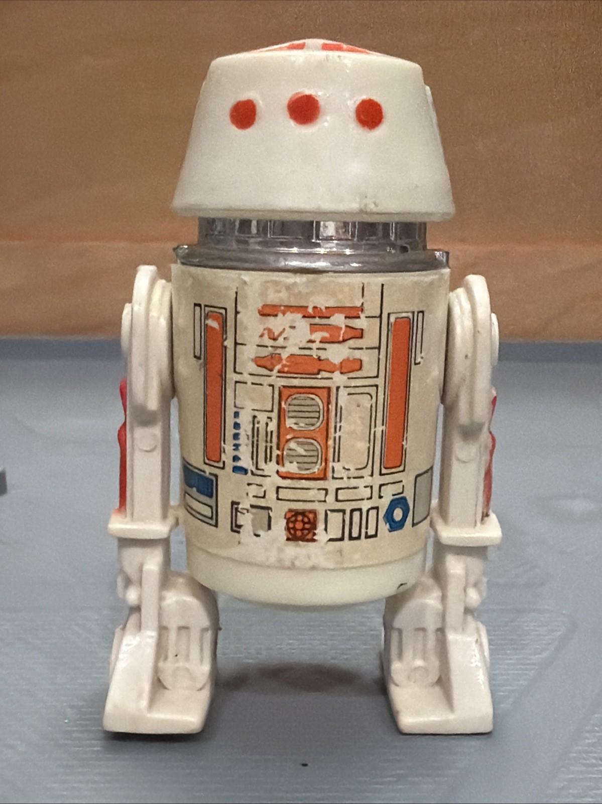 R5-D4 (Arfive-Defour) sold