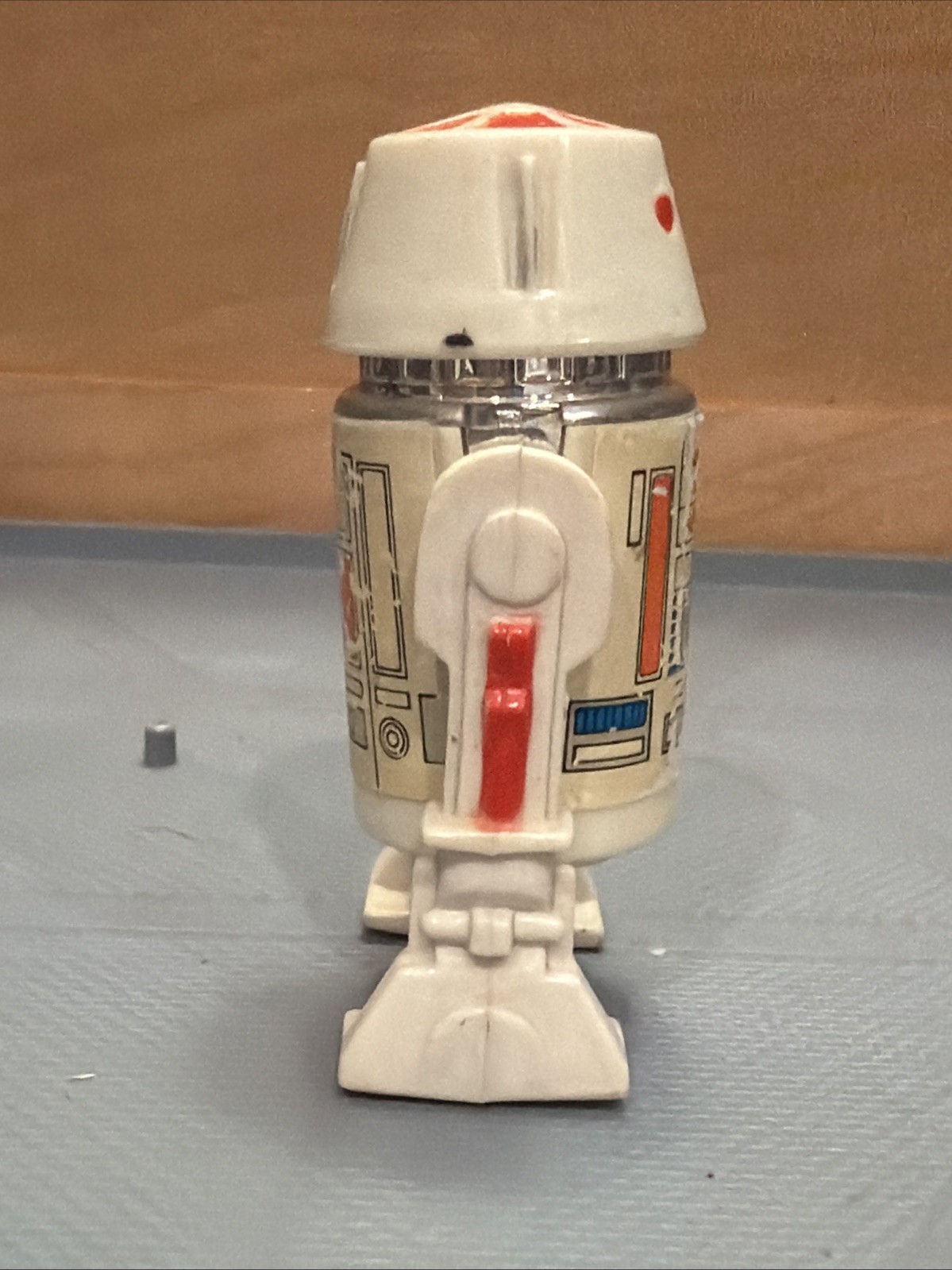 R5-D4 (Arfive-Defour) sold
