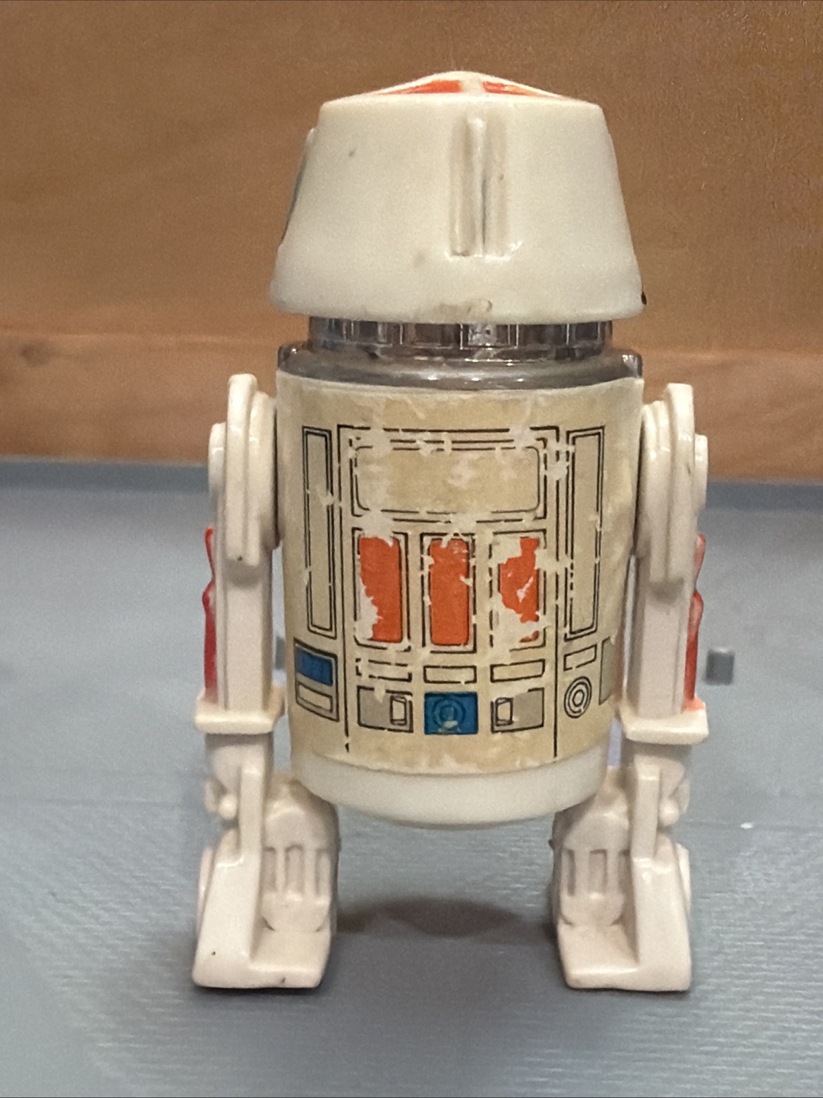 R5-D4 (Arfive-Defour) sold