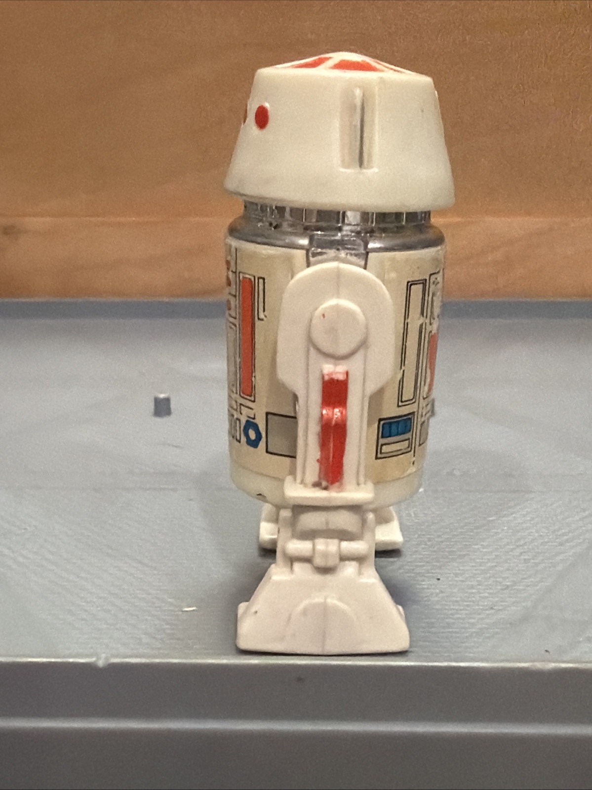 R5-D4 (Arfive-Defour) sold