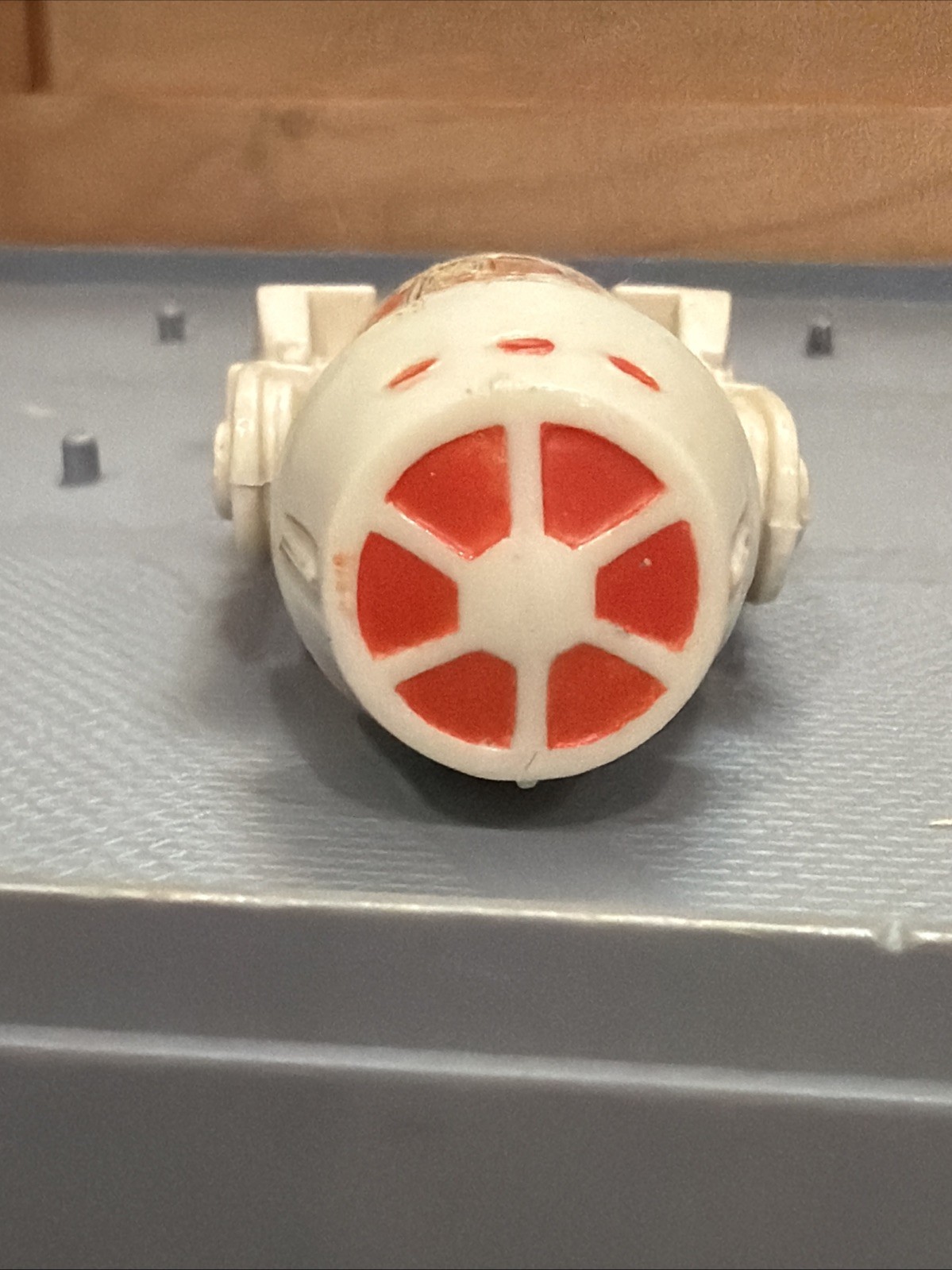 R5-D4 (Arfive-Defour) sold