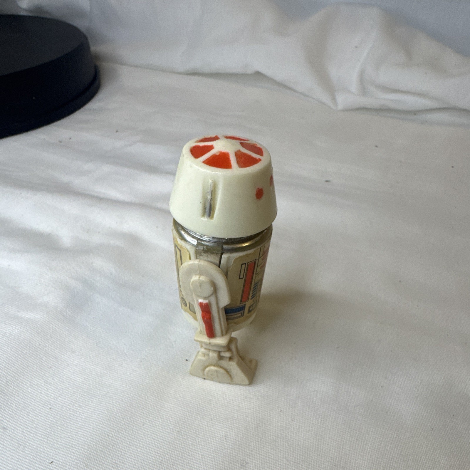R5-D4 (Arfive-Defour) sold
