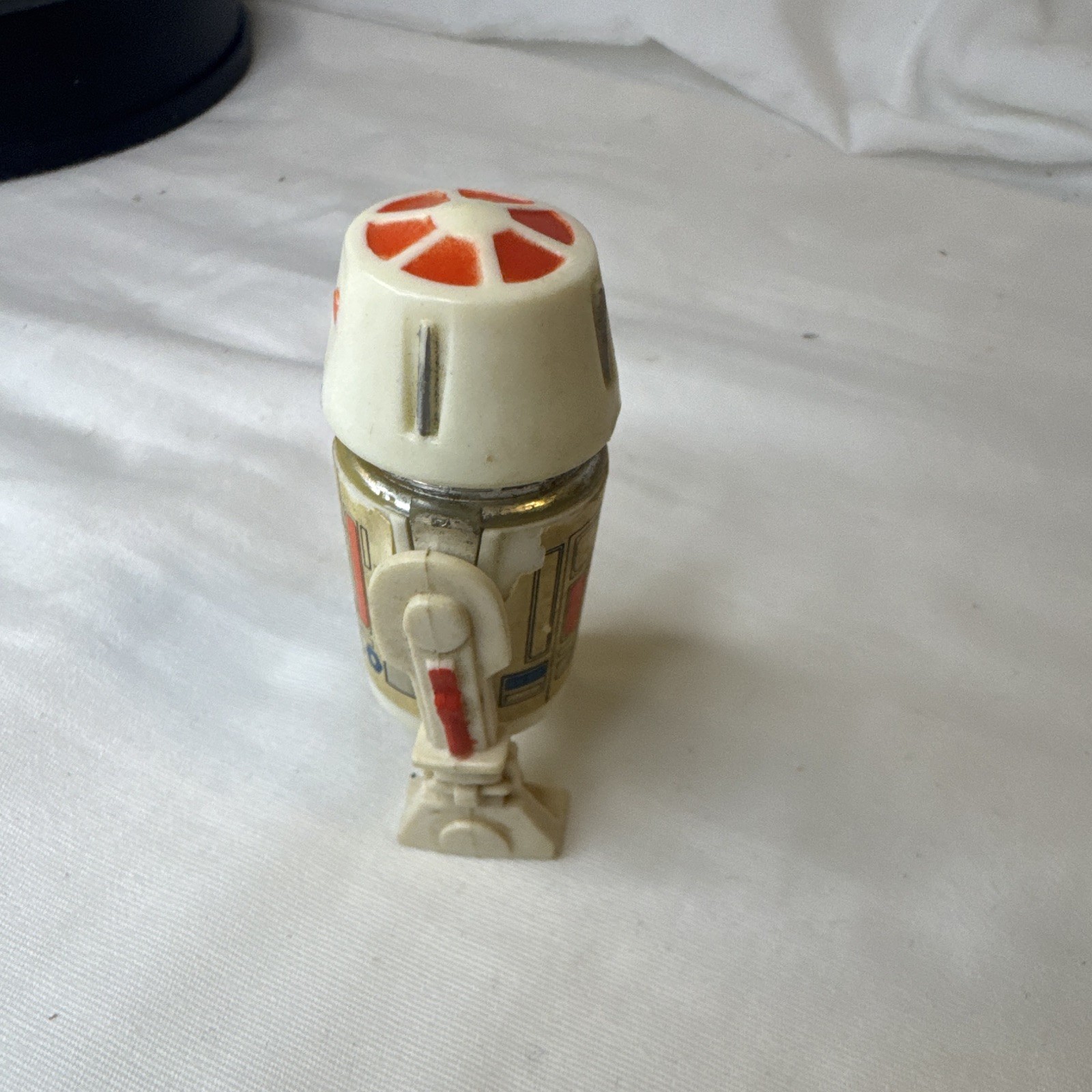R5-D4 (Arfive-Defour) sold