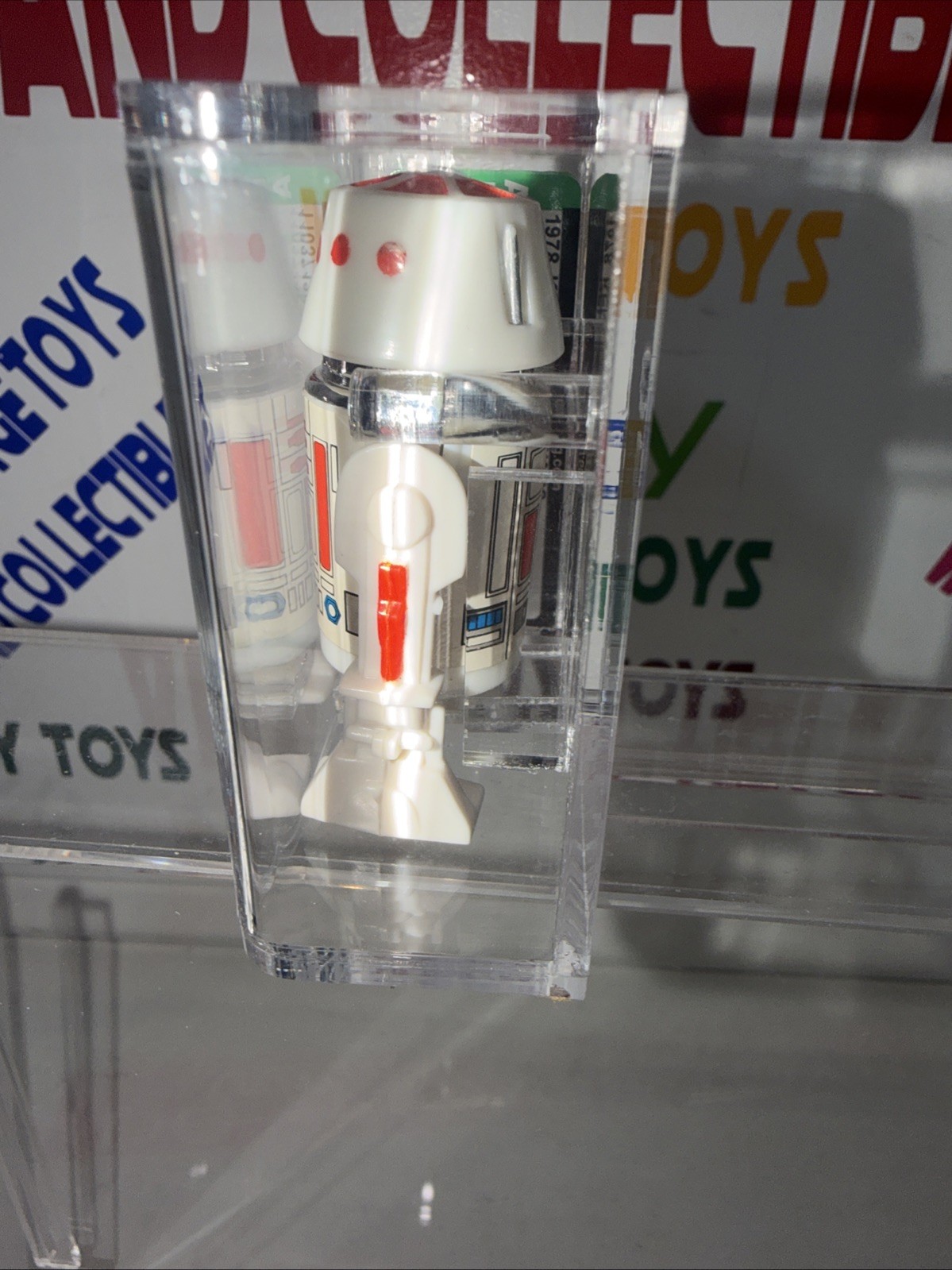 R5-D4 (Arfive-Defour) sold