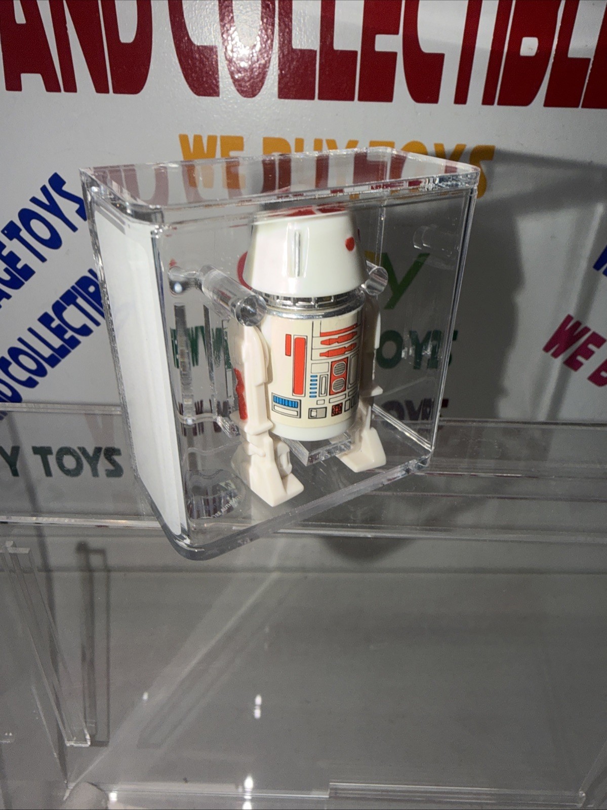 R5-D4 (Arfive-Defour) sold