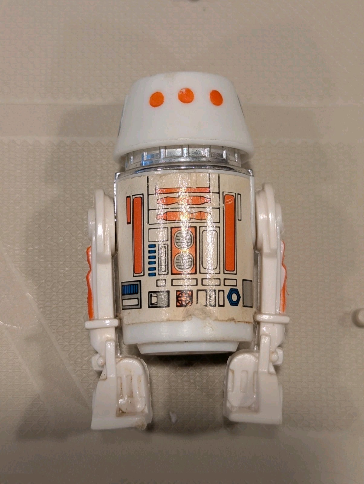 R5-D4 (Arfive-Defour) sold