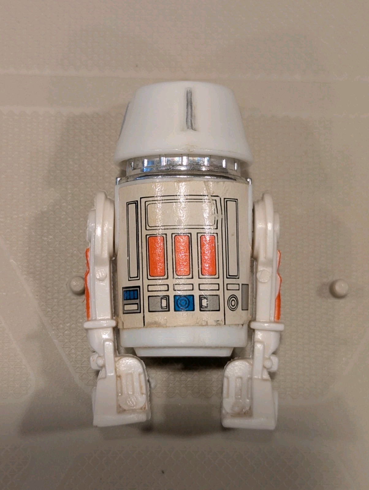R5-D4 (Arfive-Defour) sold