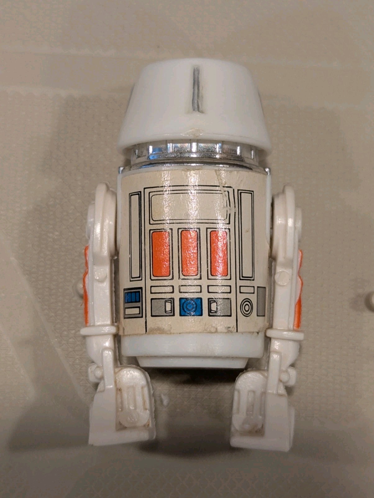 R5-D4 (Arfive-Defour) sold